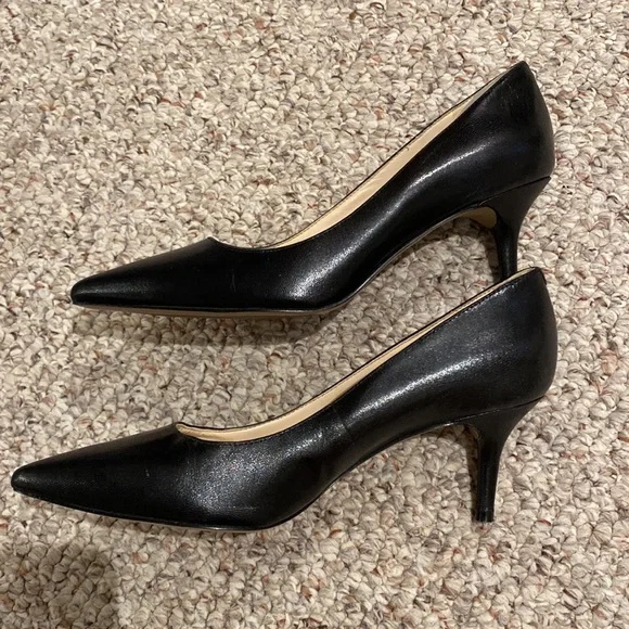 Nine West black heels - Picture 3 of 5